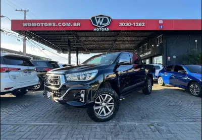 Toyota hilux cd srx 4x4 2.8 tdi 16v diesel aut 2017