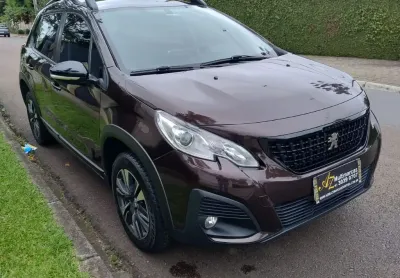 Peugeot 2008 completo com baixo km 