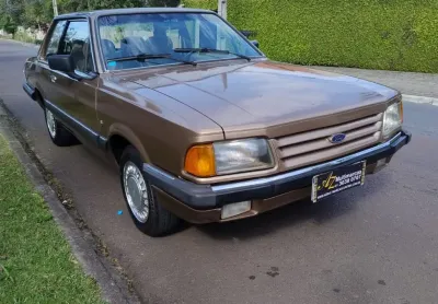 Ford del rey ghia muito bem conservado