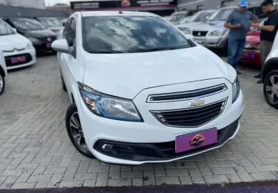 Chevrolet onix 1.4at ltz 2015