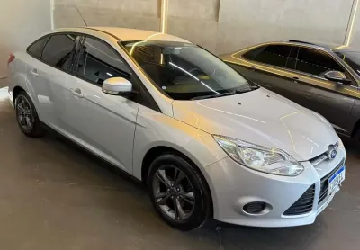 Focus sedan 1.6 mec, -  flex - 2014 - único dono 