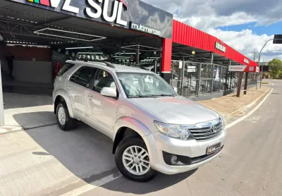 Toyota - hilux sw4 2.7 4x2 flex automatico - 2013
