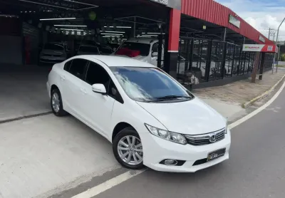 Honda civic 1.8 lxs 16v gasolina 4p manual