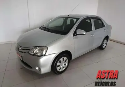 Toyota etios 1.5 x sedan 16v flex 4p manual 2015