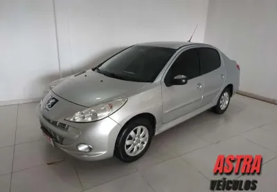 Peugeot 207 sedan passion xr-sport 1.4 8v flex 4p 2013