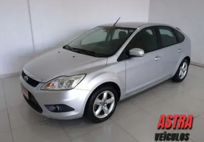 Ford focus hatch 1.6 flex 2013