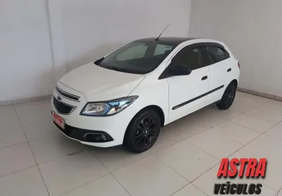 Chevrolet onix 1.4 mpfi ltz 8v flex 4p mec 2015