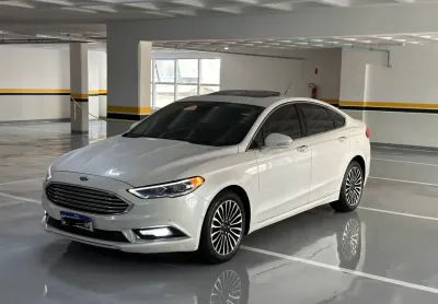 Fusion titanium awd 2018, teto solar, muito bem conservado