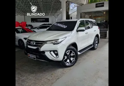 Toyota Hilux SW4 SRX 4x4 2.8 Turbo Diesel Automático