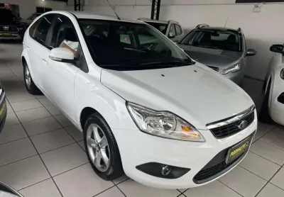 Ford focus 1.6 flex completo  - branca - 2012/2013