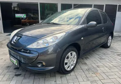 ? Peugeot 207 XR 1.4 – Estilo, Economia e Conforto por um Preço Imbatível! ?