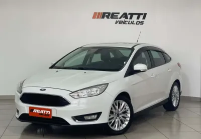 Ford focus sedan se at 2.0 2016