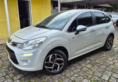 Citroen c3 exclusive 1.6 automático 2015 **ótima  oportunidade**