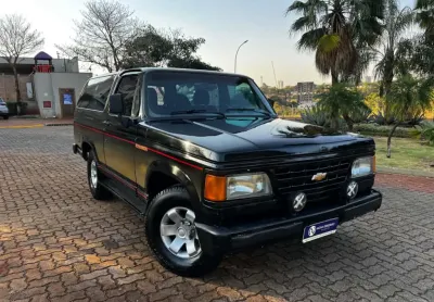 Chevrolet bonanza 4.0 custom l 8v diesel 2p manual