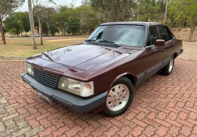 Chevrolet opala 2.5 diplomata 8v gasolina 2p manual
