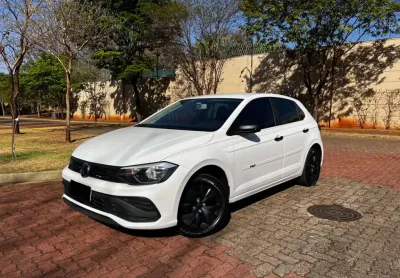 Volkswagen polo 1.0 mpi track manual