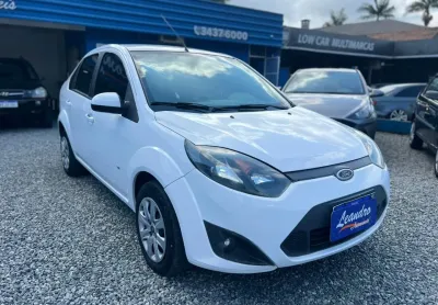 Ford fiesta sedan 1.0 se