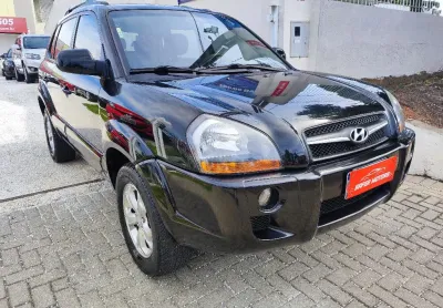 Hyundai tucson 2.0 gls automática impecável 