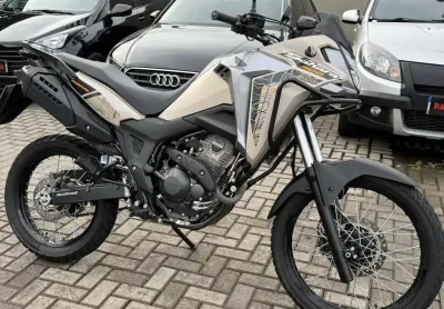 Honda xre 300 sahara adv 2025