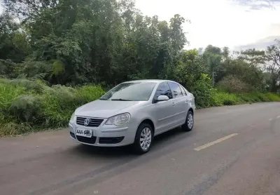 Volkswagen polo sedan 1.6 2011