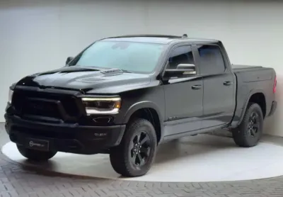 RAM 1500 REBEL 5.7 HEMI CD V8 4x4 Aut.