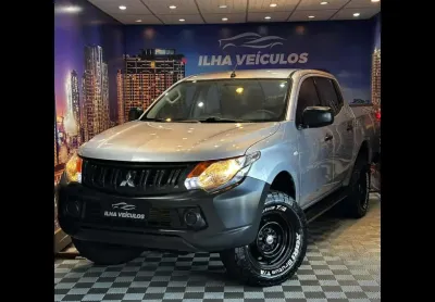 Mitsubishi l200 tri. outd. glx 2.4 cd 4x4 die. mec. 2022 diesel