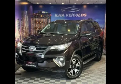 Toyota Hilux SW4 SRX 4x4 2.8 TDI 16V Dies. Aut. 2019 Diesel