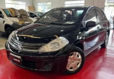 Nissan tiida sedan 18f 2011
