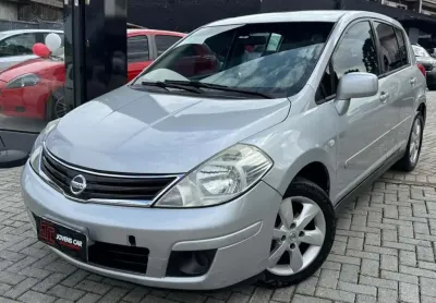 Nissan tiida 18s flex 2013