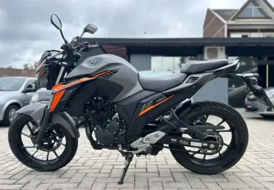 Yamaha fz25 fazer connected 2025
