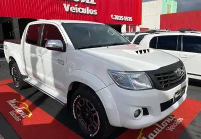 Toyota hilux cd4x4 srv 2015