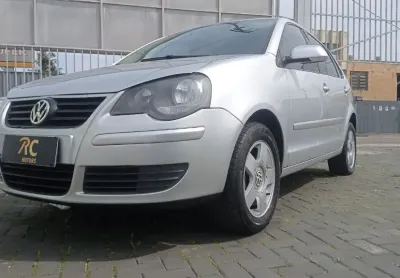 Polo 1.6 manual km baixissima( mais informaçoes pelo watts)