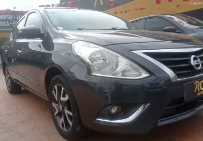 Versa unique 1.6 automatico otima oportunidade de negociaçao