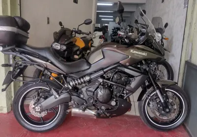 Kawasaki versys 650 abs  impecavel com apenas 40.000km