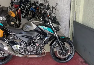 Kawasaki  z 400 abs impecavel com 13.000km