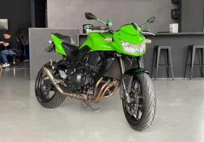 Kawasaki kawasakz750 2011