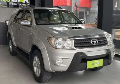 Toyota hiluxsw4 srv4x4 2011