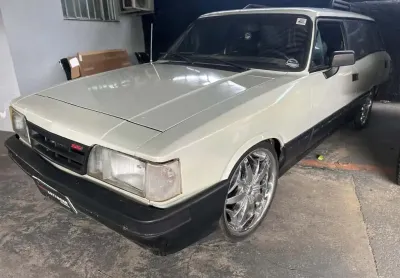 Chevrolet caravan sl 1988