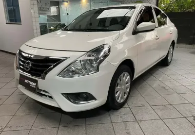 Nissan versa 16 sv 2016