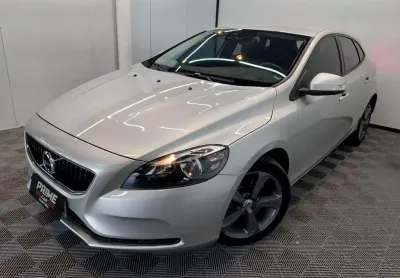 Volvo v40 2.0 t4 kinet 2019