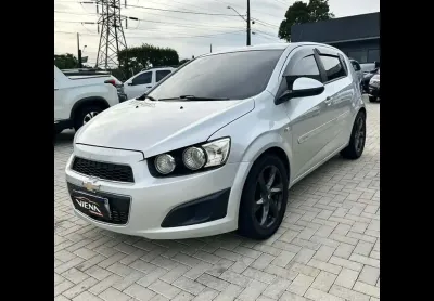 Chevrolet chev sonic lt hb mt 2014