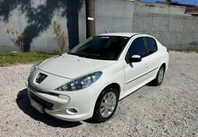 Peugeot 207 pas allure 2014
