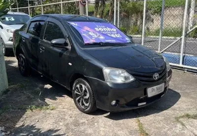 Etios sedan automático