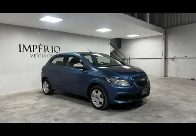 Chevrolet onix 10m lolla 2014