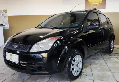 Ford fiesta 1.6 mpi class hatch 8v 4p