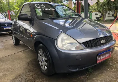 Veiculo bem inteiro pelo ano , e completo