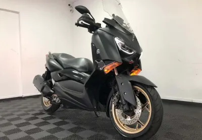 Yamaha xmax 2021