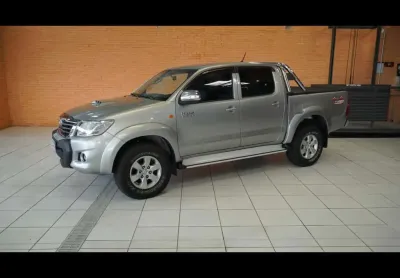 Toyota hilux cd4x4 sr 2015