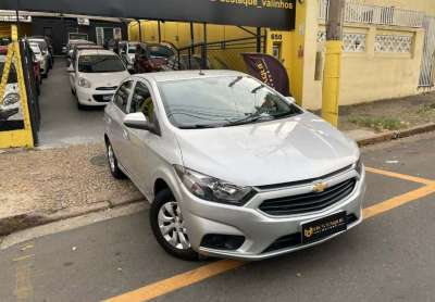 Onix hatch lt 1.0 8v flexpower 5p mec.