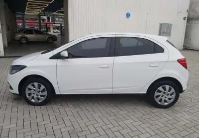 Chevrolet onix hatch lt 1.4 8v flexpower 5p mec.